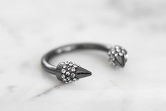 Spike Collection - Sort Bling Ring fine designer smykker til mænd og kvinder