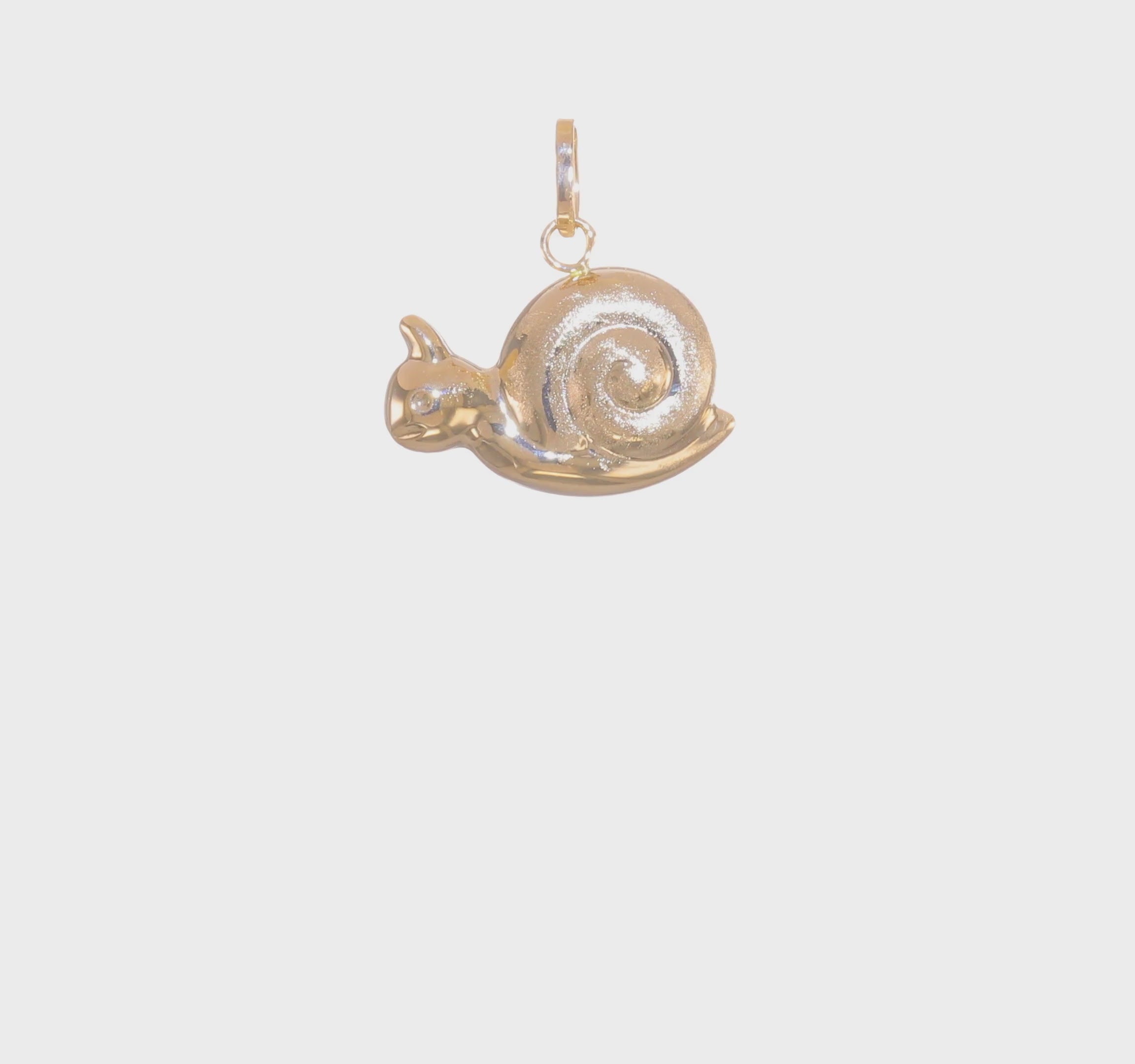 14k Yellow Gold Snail Charm Pendant, 13x15mm
