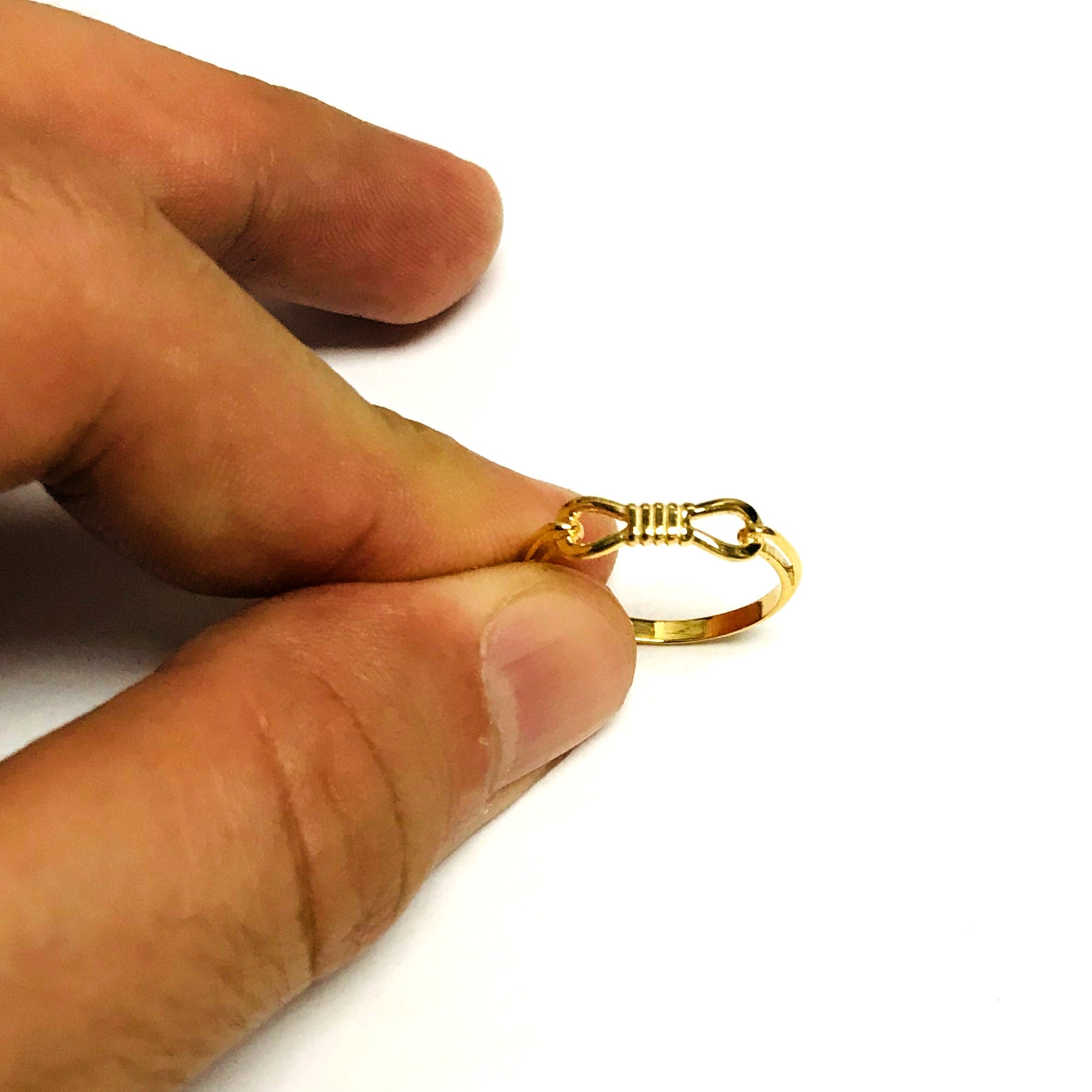 14K Yellow Gold Fancy Buckle Ring, Size 7 - JewelryAffairs