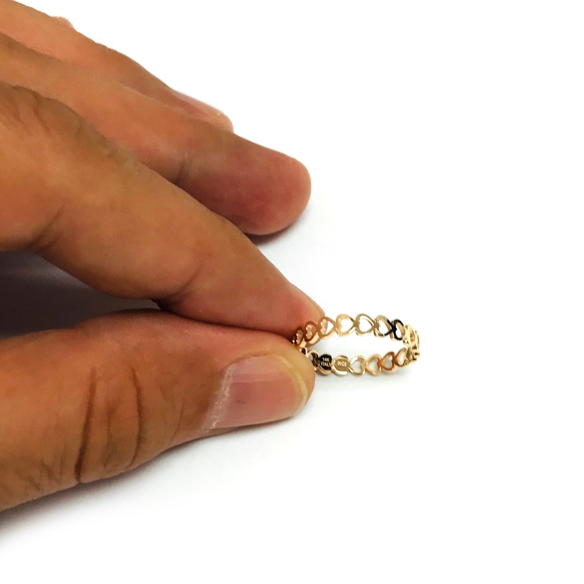 14k Yellow Gold Hearts Womens Band Ring, Size 7 - JewelryAffairs