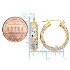 10 k 2-toner vitt och gult guld diamantslipade texturerade runda bågeörhängen, diameter 22 mm fina designersmycken för män och kvinnor