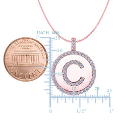 Colgante de disco de oro rosa de 14 quilates con inicial de diamante "C" (0,55 quilates), joyería fina de diseño para hombres y mujeres