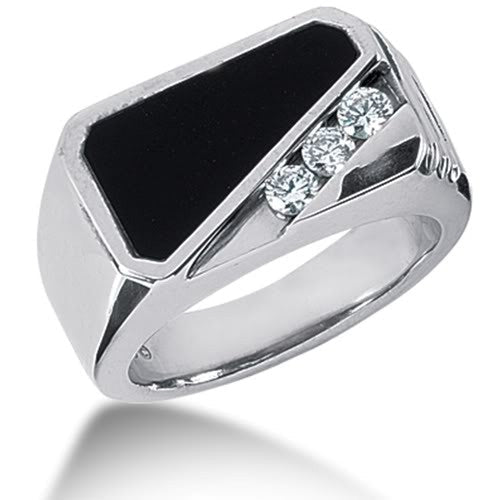 Diamond and Onyx Mens Ring in 14k white gold (0.15cttw, F-G Color, SI2 Clarity)