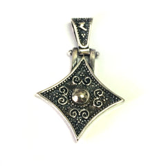 Pendentif losange de style byzantin en argent sterling oxydé, bijoux de créateurs fins pour hommes et femmes