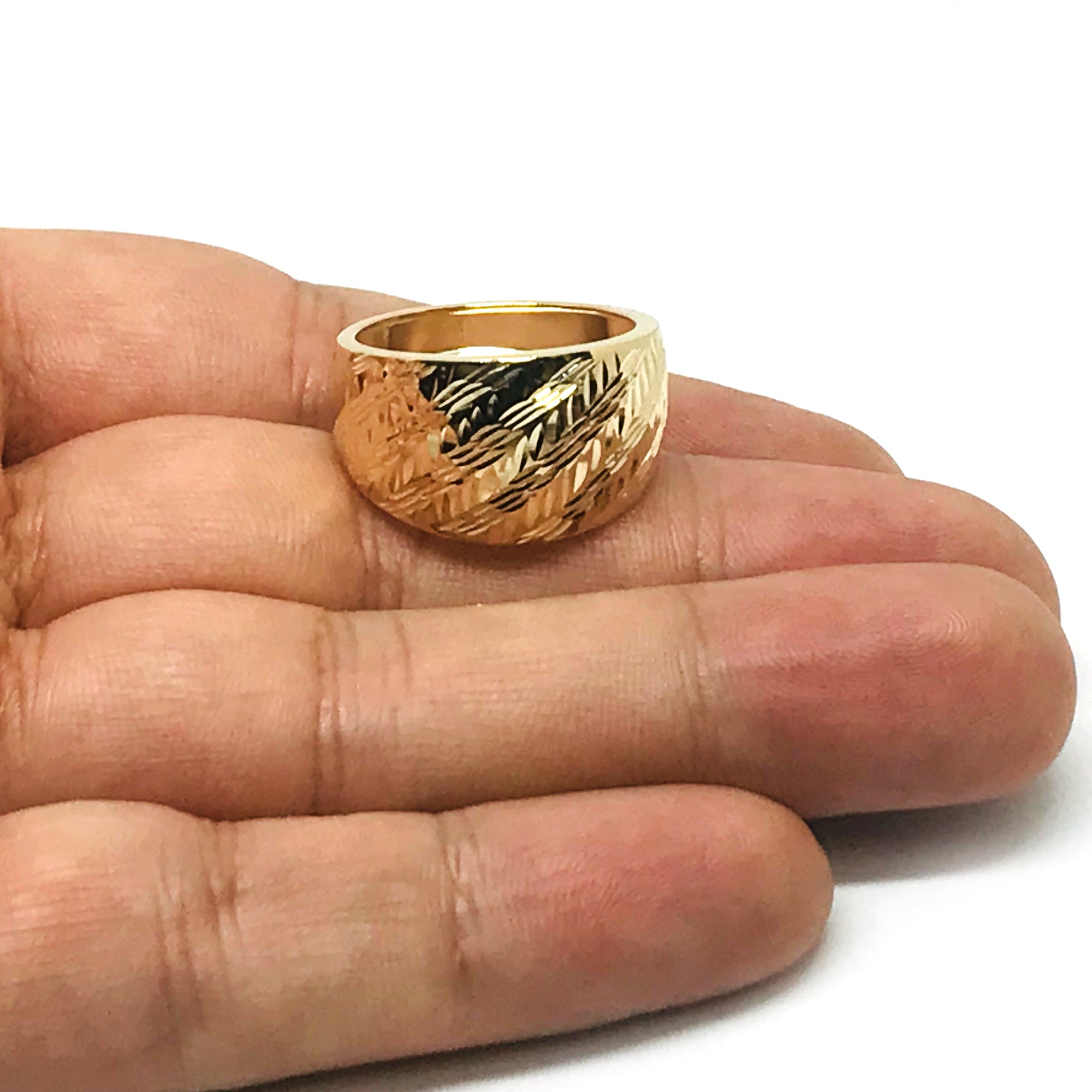 14k Yellow Gold Diamond Cut Cigar Band Ring