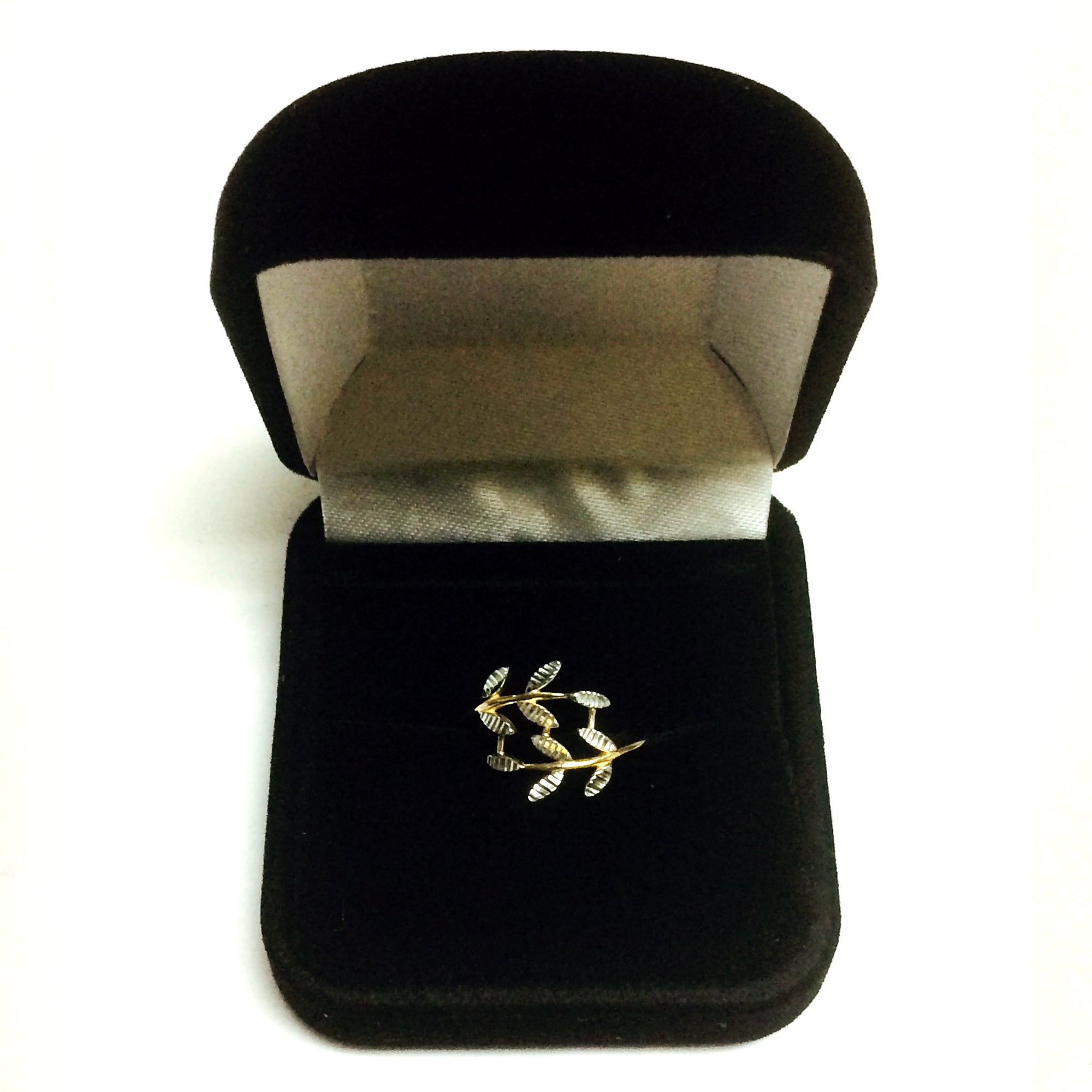 14K tofarvet guld diamantskåret olivenbladsgren designring, størrelse 7 fine designersmykker til mænd og kvinder