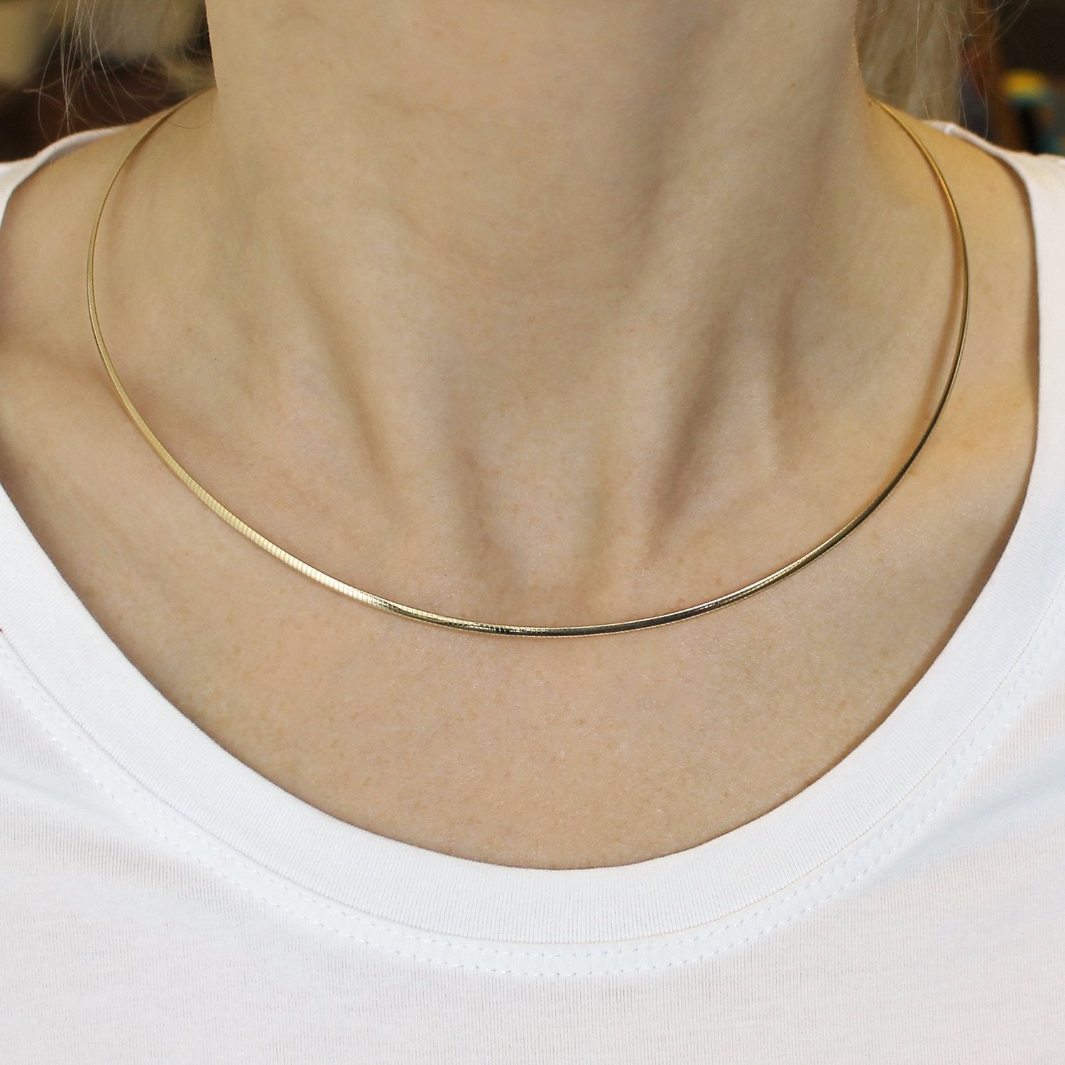 14k gult gull Omega Chain Chocker Halskjede, 2 mm fine designersmykker for menn og kvinner